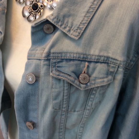Old Navy Jean Jacket - Picture 2 of 7
